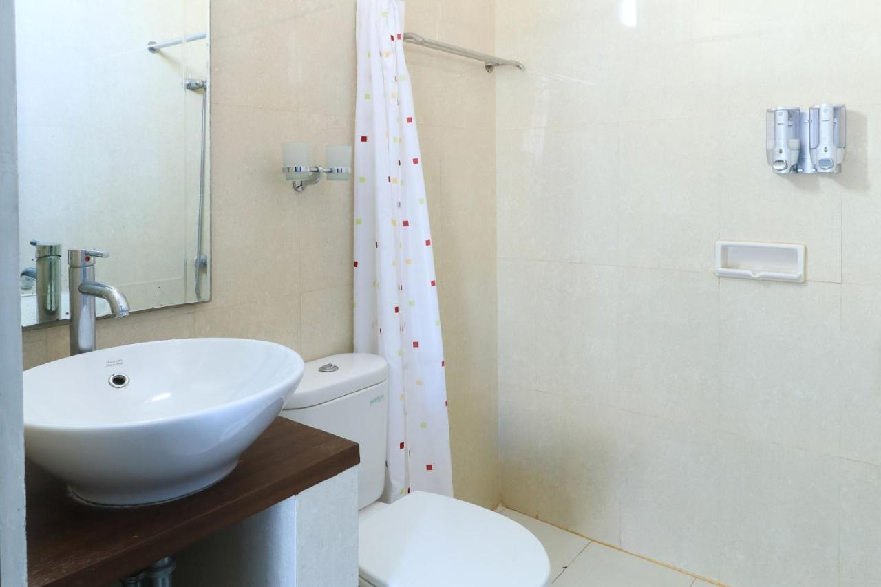 Ge Jacmart Homestay Makassar Esterno foto