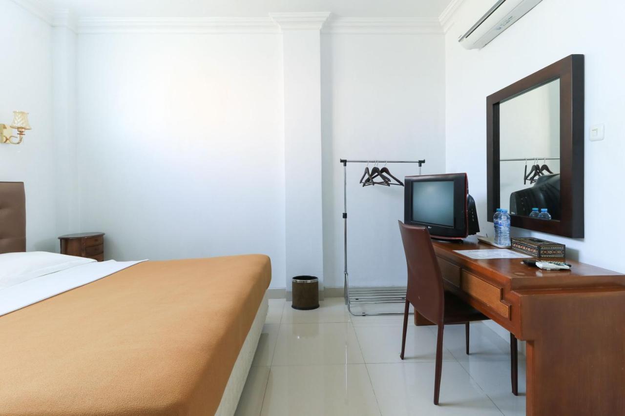 Ge Jacmart Homestay Makassar Esterno foto